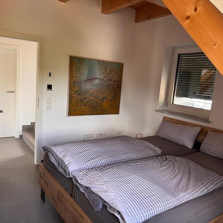 Moderne Ferienunterkunft/Wohnung Burgthann Extérieur photo