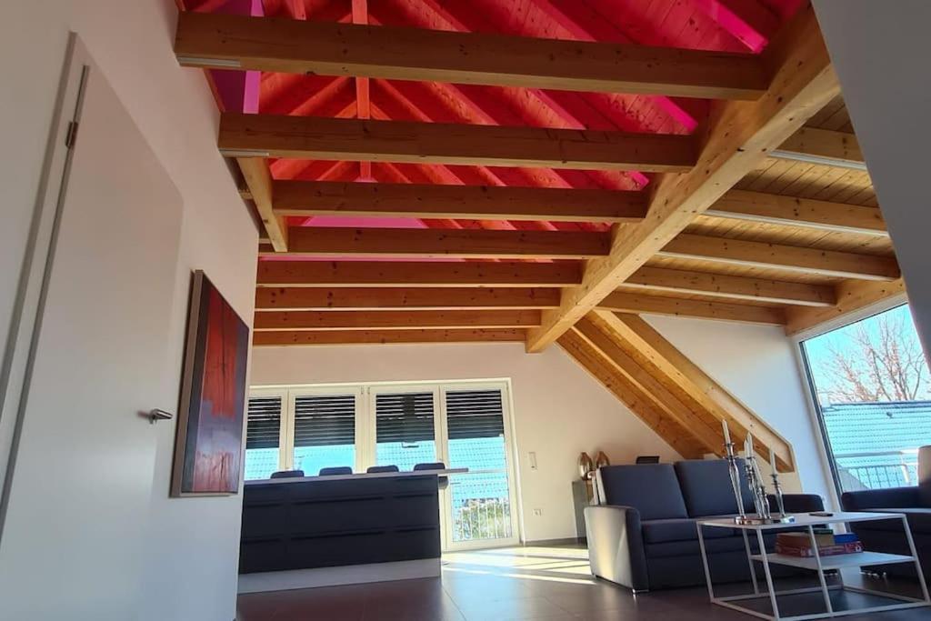 Moderne Ferienunterkunft/Wohnung Burgthann Extérieur photo