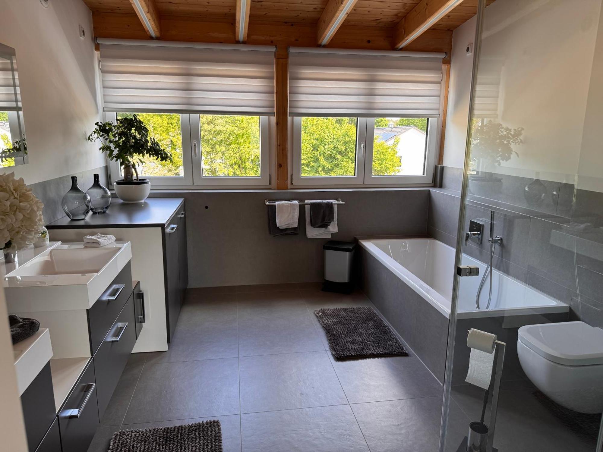 Moderne Ferienunterkunft/Wohnung Burgthann Extérieur photo